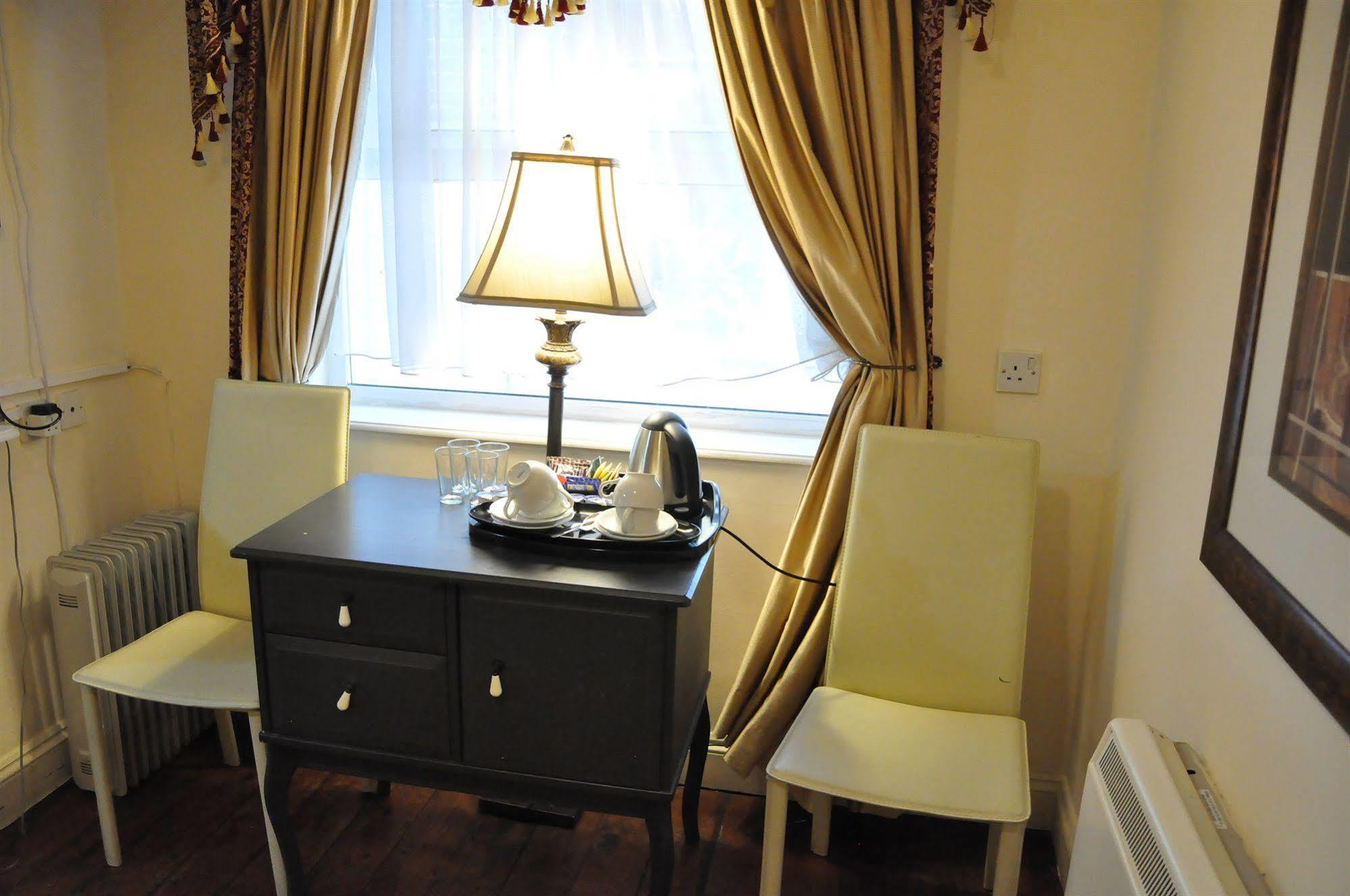 Piccolino Hyde Park Hotel Лондон Экстерьер фото