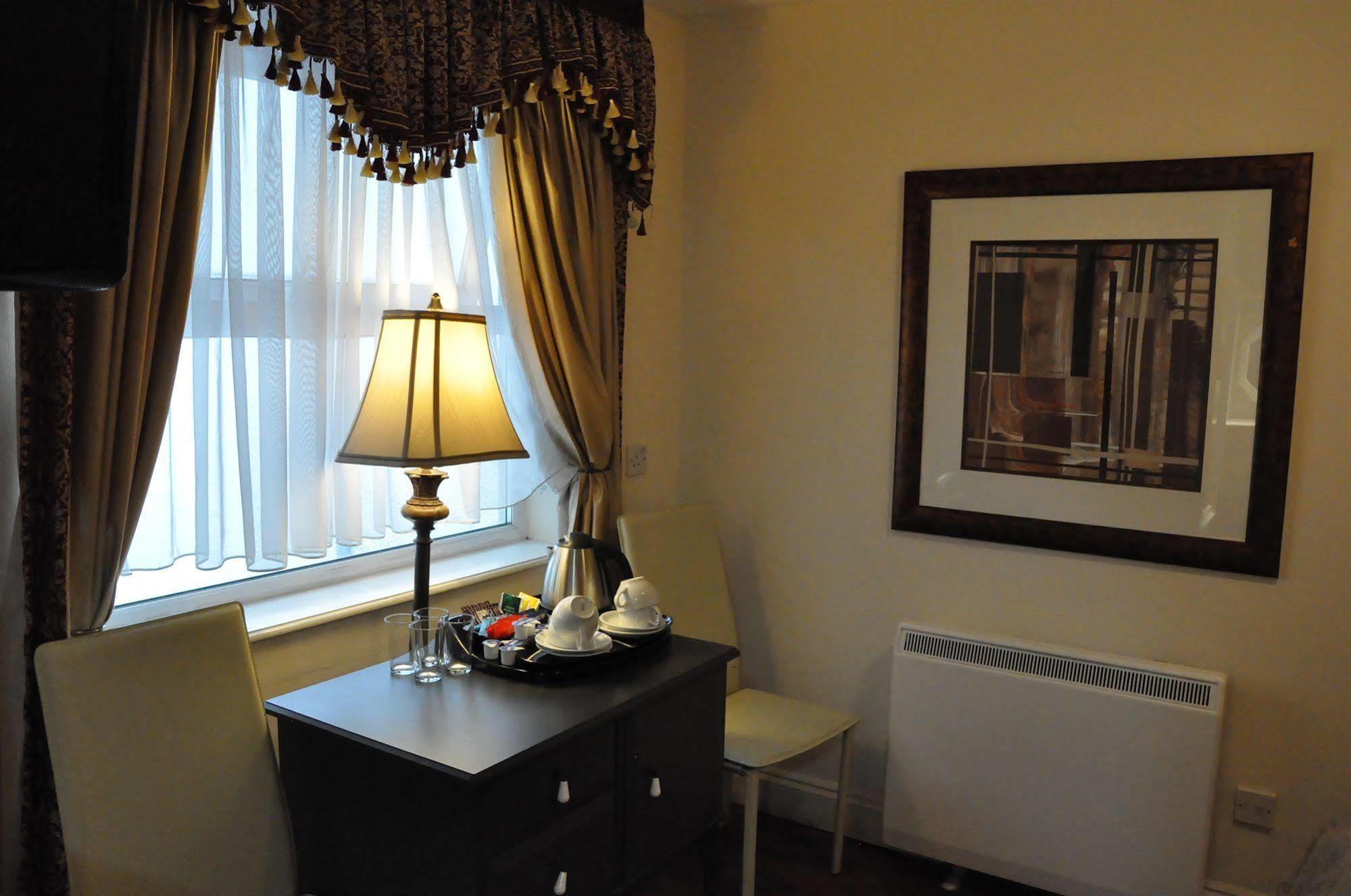 Piccolino Hyde Park Hotel Лондон Экстерьер фото
